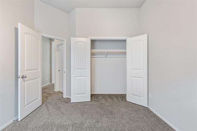 Building Photo - 6320 Red Cliff Dr