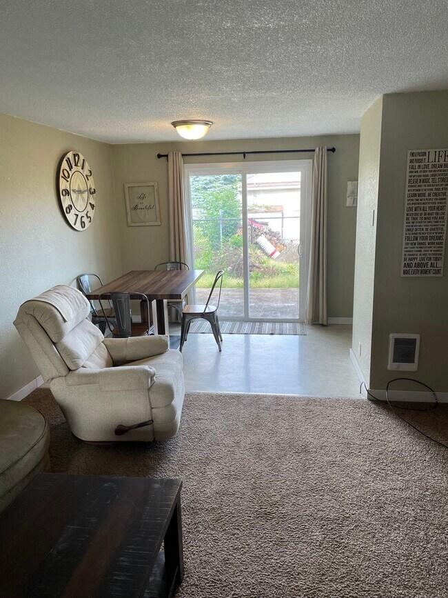 Building Photo - 5120 E St