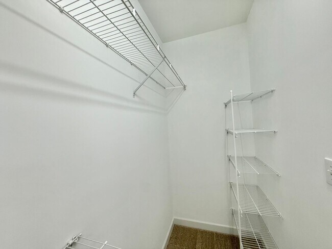 Building Photo - Charming 3BD, 2BA Ranch Style Holly Springs Home with Fenced Yard in an HOA Community with Amenities