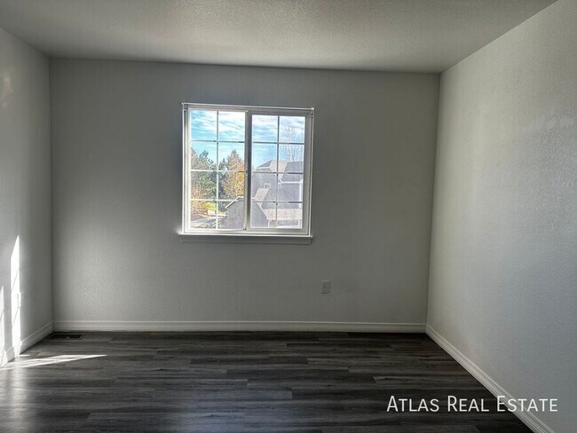 Primary Photo - 10789 Vista Rd