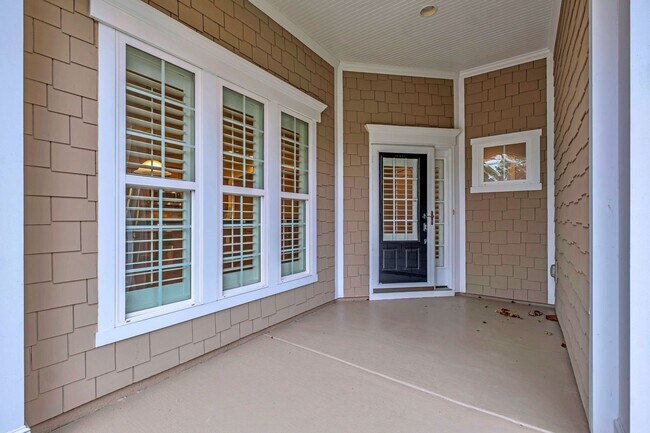 Building Photo - Del Webb Lake Providence Home