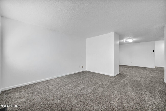 Building Photo - 1642 York Wy