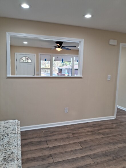 Building Photo - 873 Grayson Ave