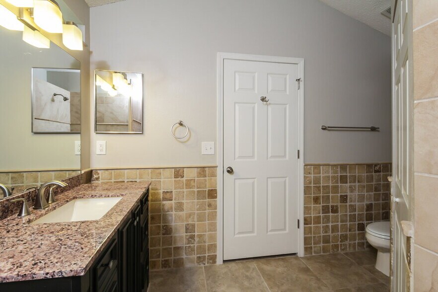 Building Photo - 6918 Summer Harbor Ln