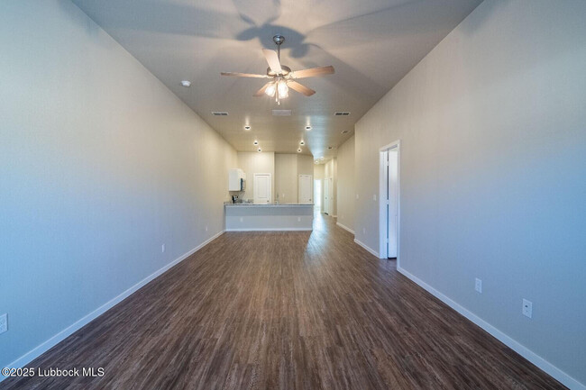 Building Photo - 2115 N Jayton Ave