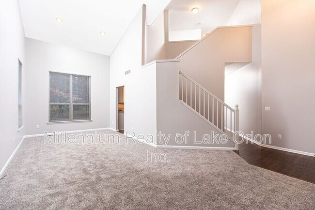 Building Photo - 403 Teelin Dr