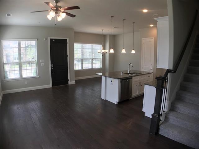 Building Photo - 6156 Rilla St