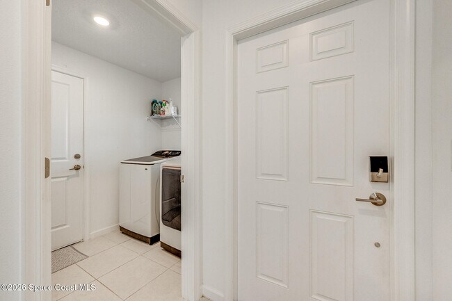 Building Photo - 1328 Colebrook Cir SW