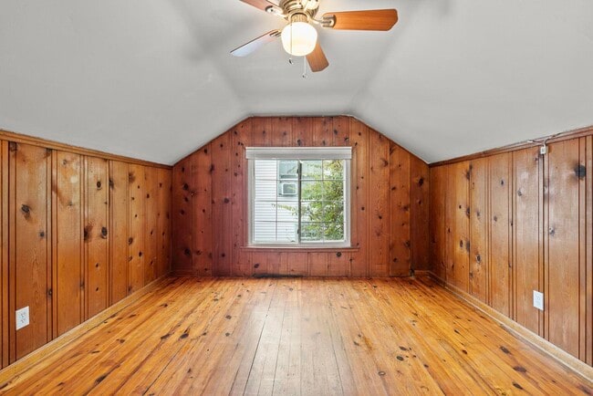 Building Photo - 154 Northwood Dr