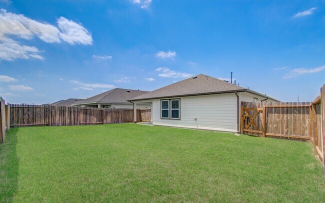 Building Photo - 1130 Desert Willow Dr