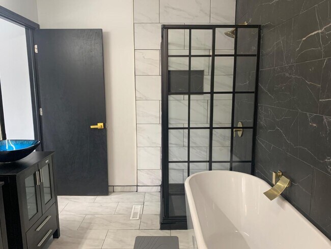 Building Photo - 5808 Stormcroft Ave