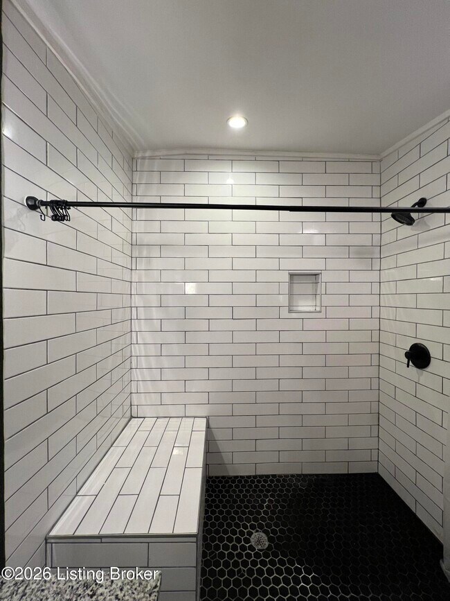 Building Photo - 1110 Logan St