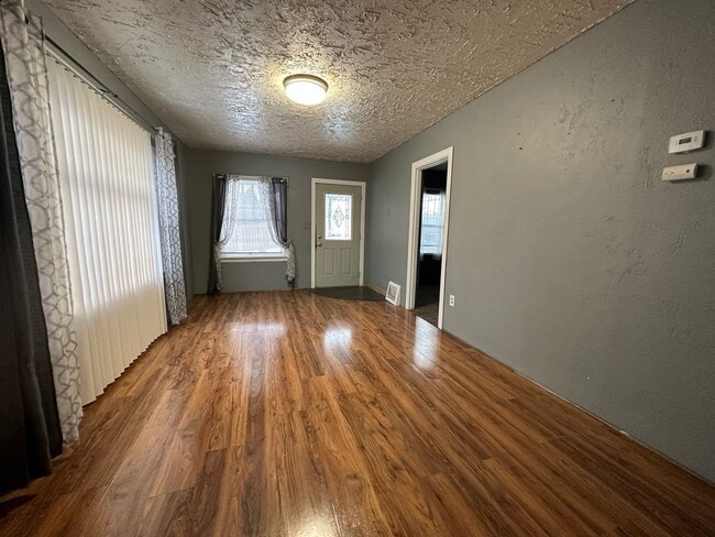 Building Photo - 227 Upham St