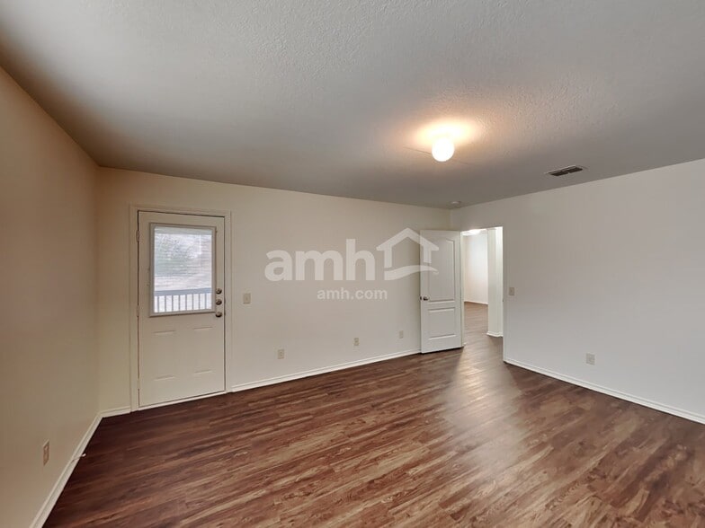 Building Photo - 431 Tequila Ranch