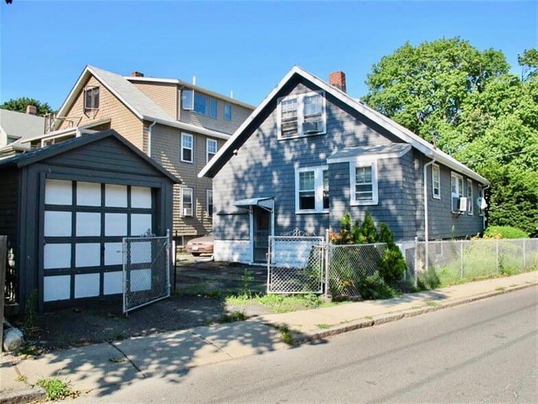 Building Photo - 23 Verdun St