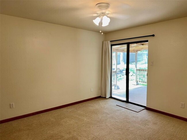 Building Photo - 349 Fantail Loop