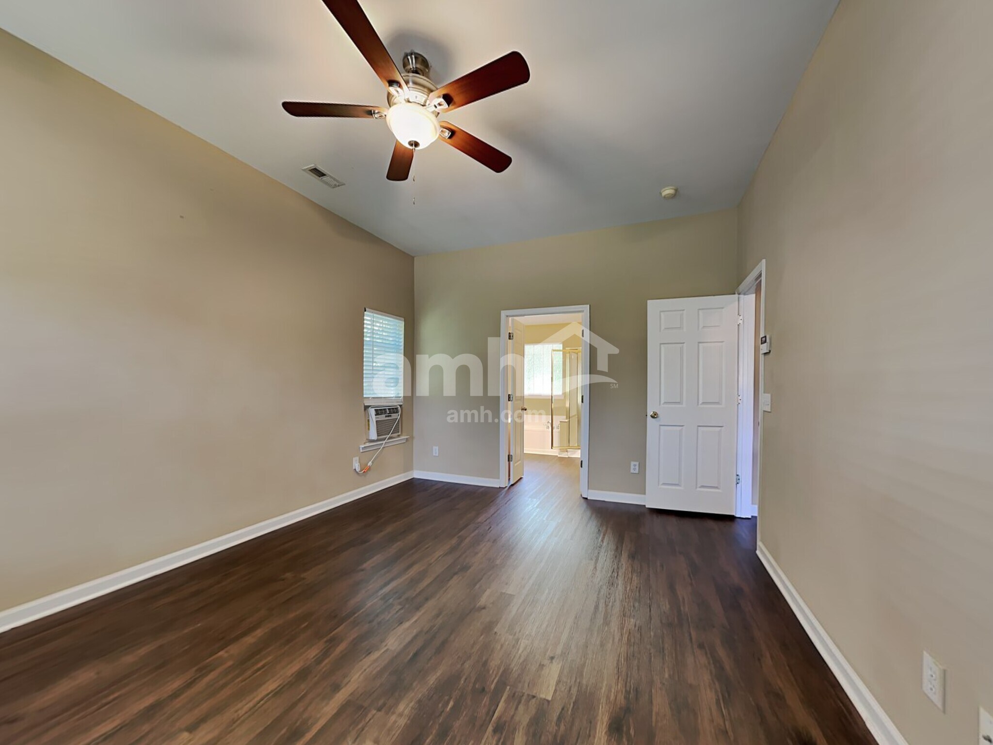 Building Photo - 4131 Crestview Place Dr