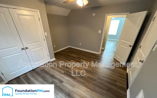 Building Photo - 238 Brook Hollow Dr