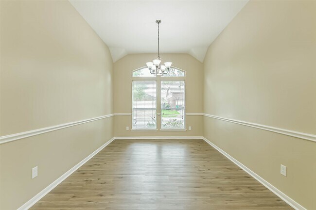 Building Photo - 10542 Oleander Point Dr