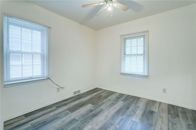Building Photo - 49 Depew St