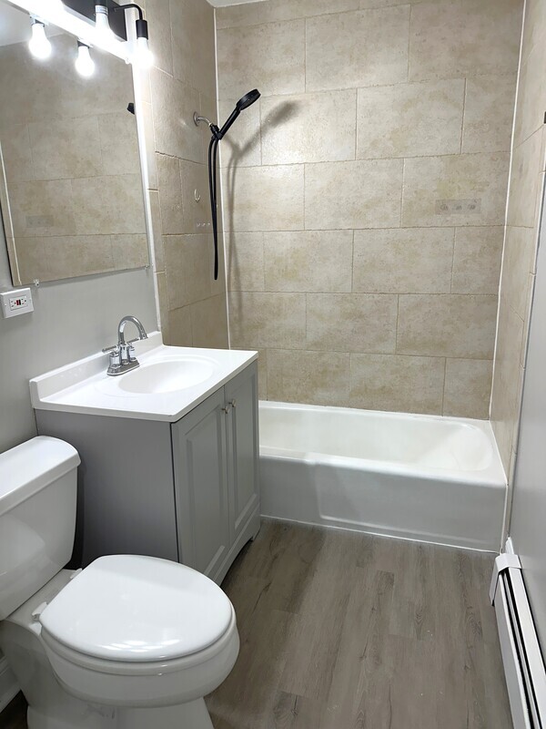 Building Photo - 8635 84th Ct