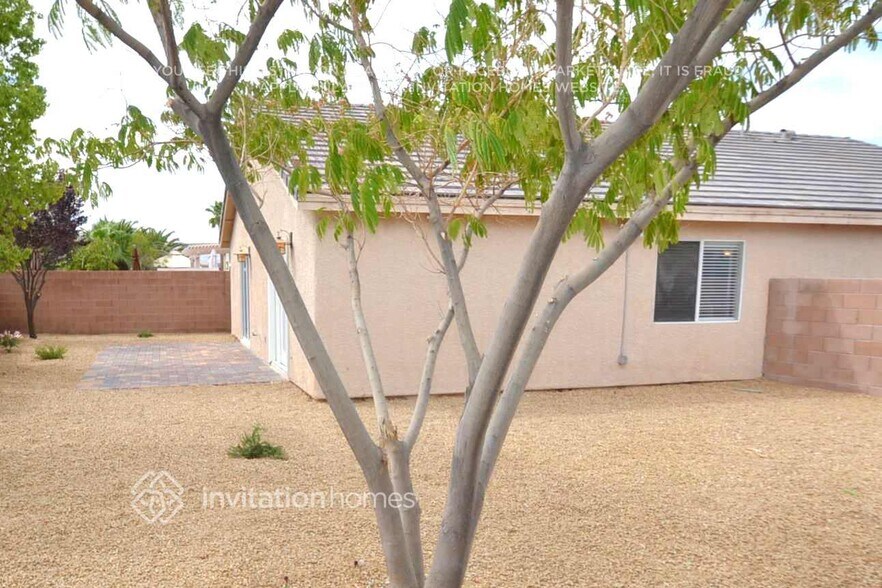 Building Photo - 7517 Rainbow Spray Dr
