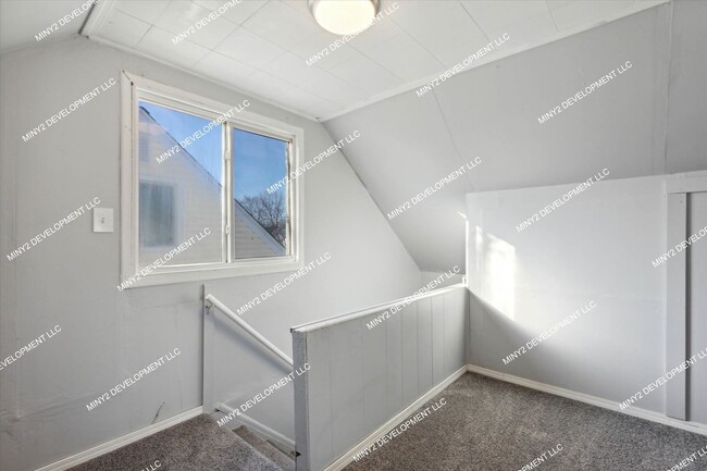 Building Photo - Charming 3-bedroom home on Lauren Ave. in ...