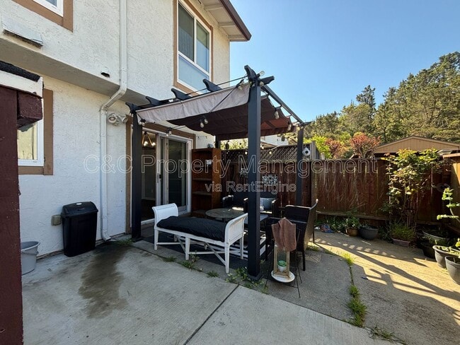 Building Photo - 1252 Marionola Way