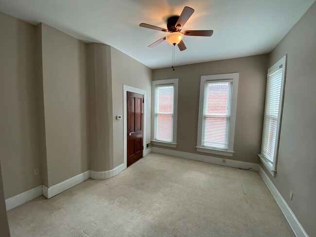 Building Photo - Short North - Victorian Village Single Family Brick House