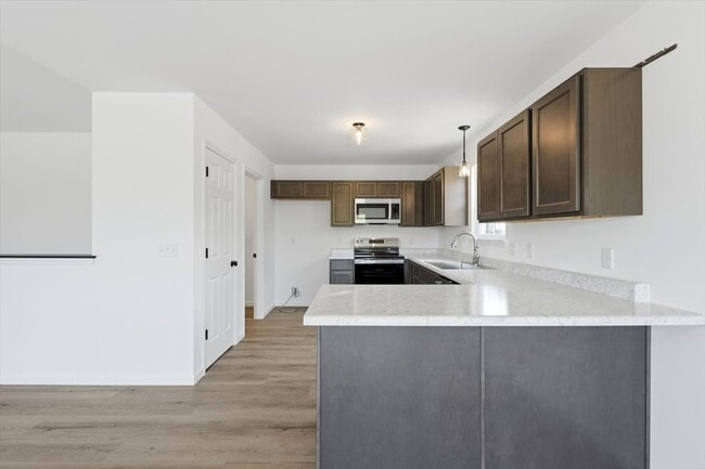 Building Photo - 179 Rivers Edge Dr