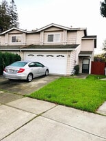 Building Photo - 254 Grau Dr