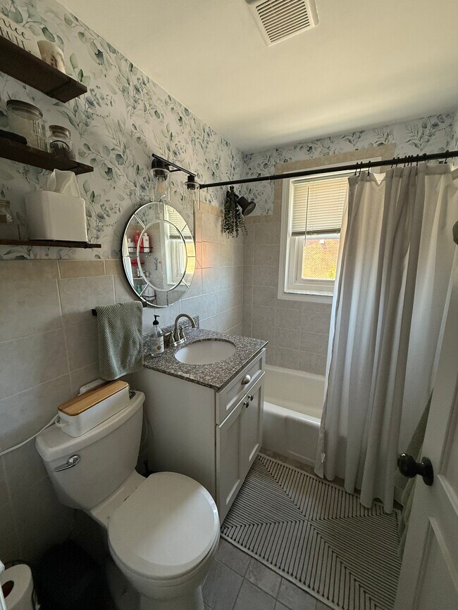 Building Photo - 70 Carroll Ave