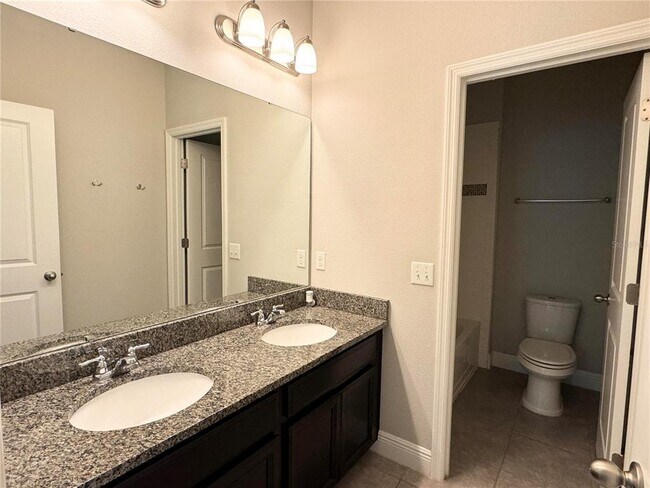 Building Photo - 9434 Trinana Cir
