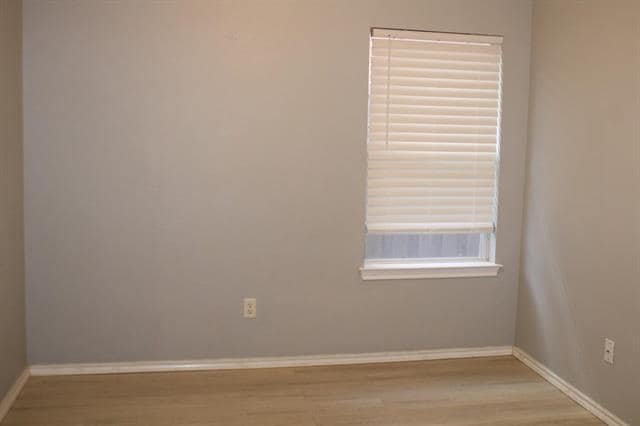 Building Photo - 7977 Glenway Dr