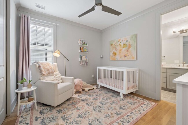 Building Photo - 6368 Alamo Pl