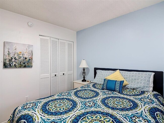 Building Photo - 201 178th Dr