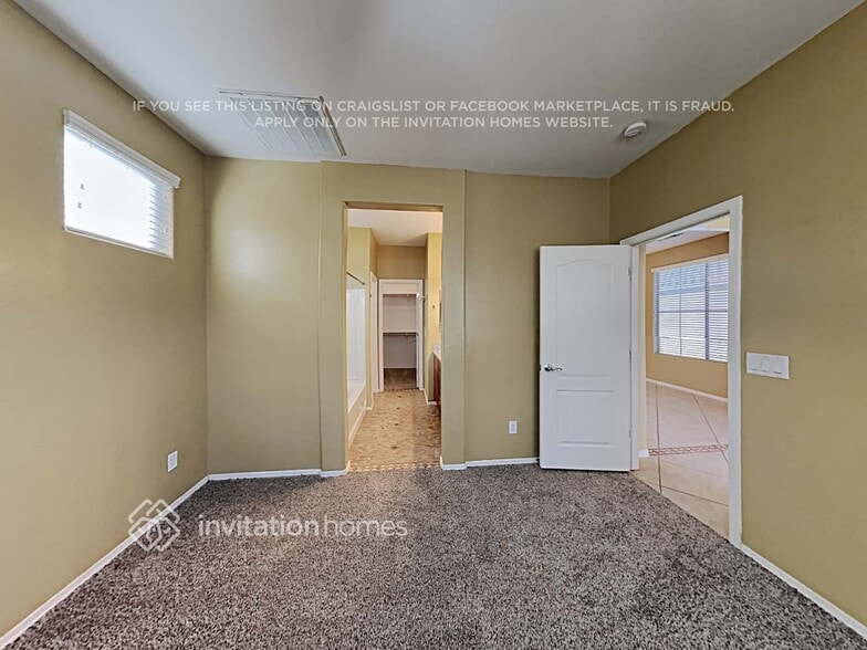 Building Photo - 21036 E Duncan St