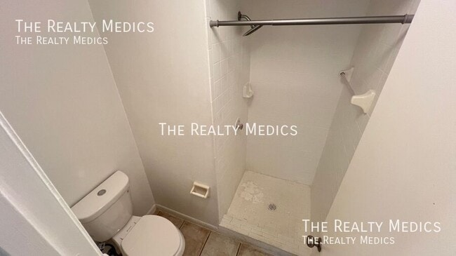 Building Photo - 1984 Agora Cir SE