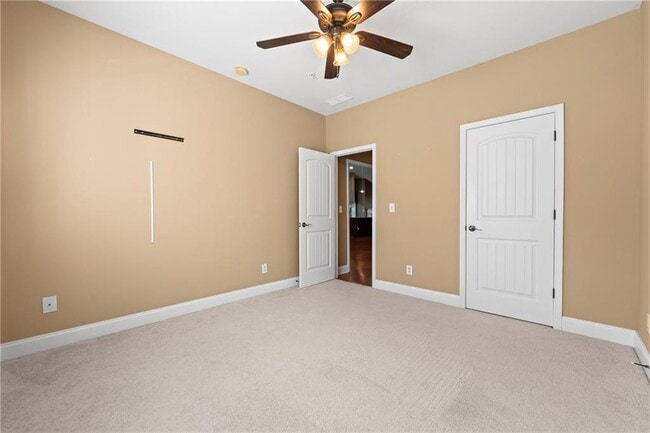 Building Photo - 2335 Callaway Ct