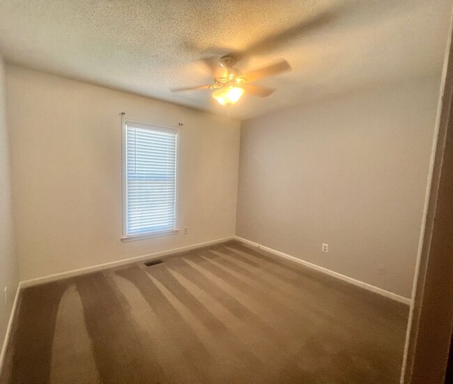 Building Photo - Who is looking for a New Kitchen?