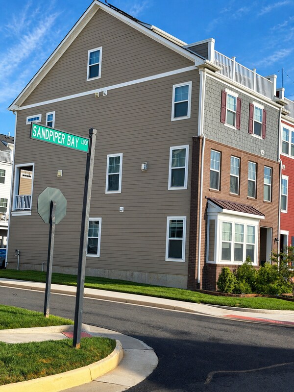 Building Photo - 1577 Sandpiper Bay Lp