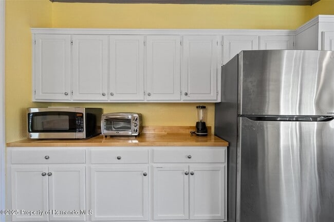 Building Photo - 6901 Richard Dr