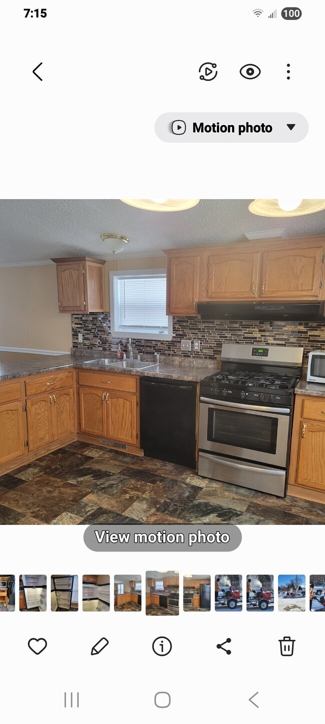 Building Photo - 3033-3012 12th Ave