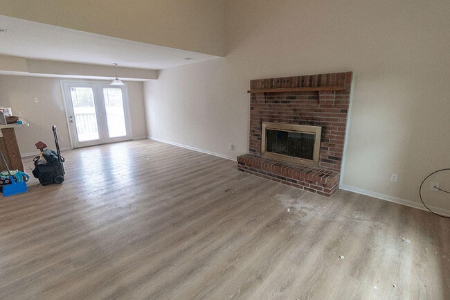 Building Photo - 1915 Mirtle Grove Ct