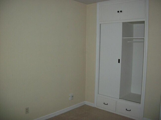 Building Photo - 1558 ANDERSON