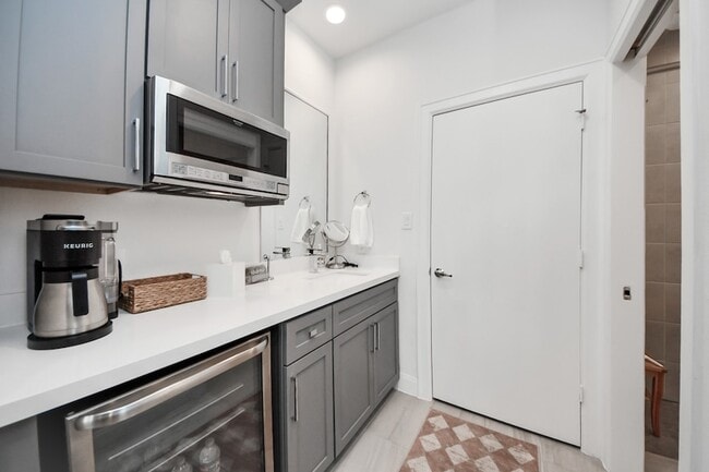 Building Photo - 1721 Eado Point Ln