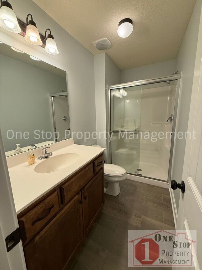 Building Photo - 3-Bedroom, 2.5-Bathroom in Platte City