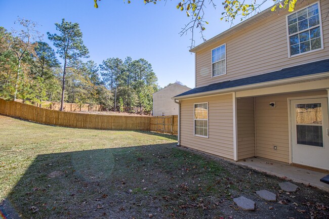 Building Photo - 101 Saskatoon Dr