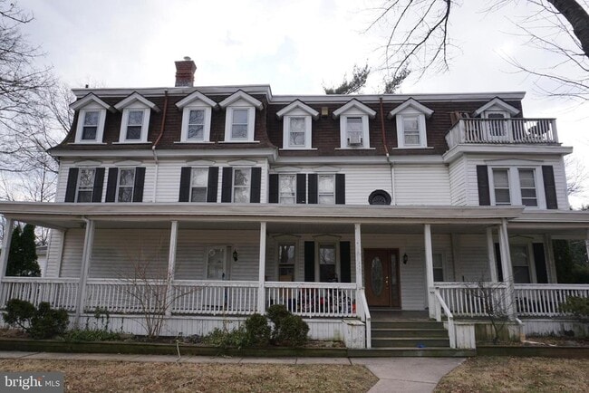 Building Photo - 1301 Deer Run Rd