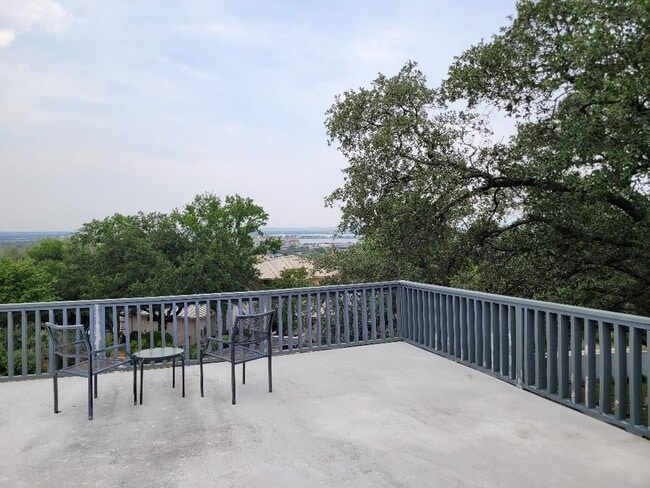 Building Photo - 501 Highlands Blvd